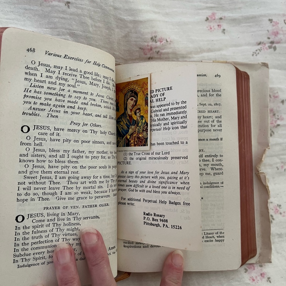 Very special sister owned Vintage Prayer Book by Father Lasance with ephemera - Picture 7 of 10